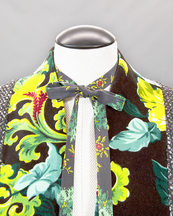 Detail photograph of the necktie of a kimono style jacket