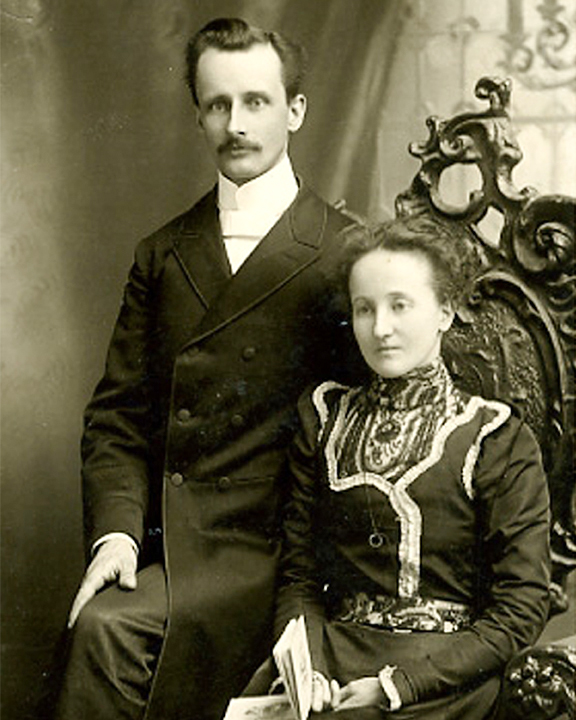 Cabinet card photograph of man and woman