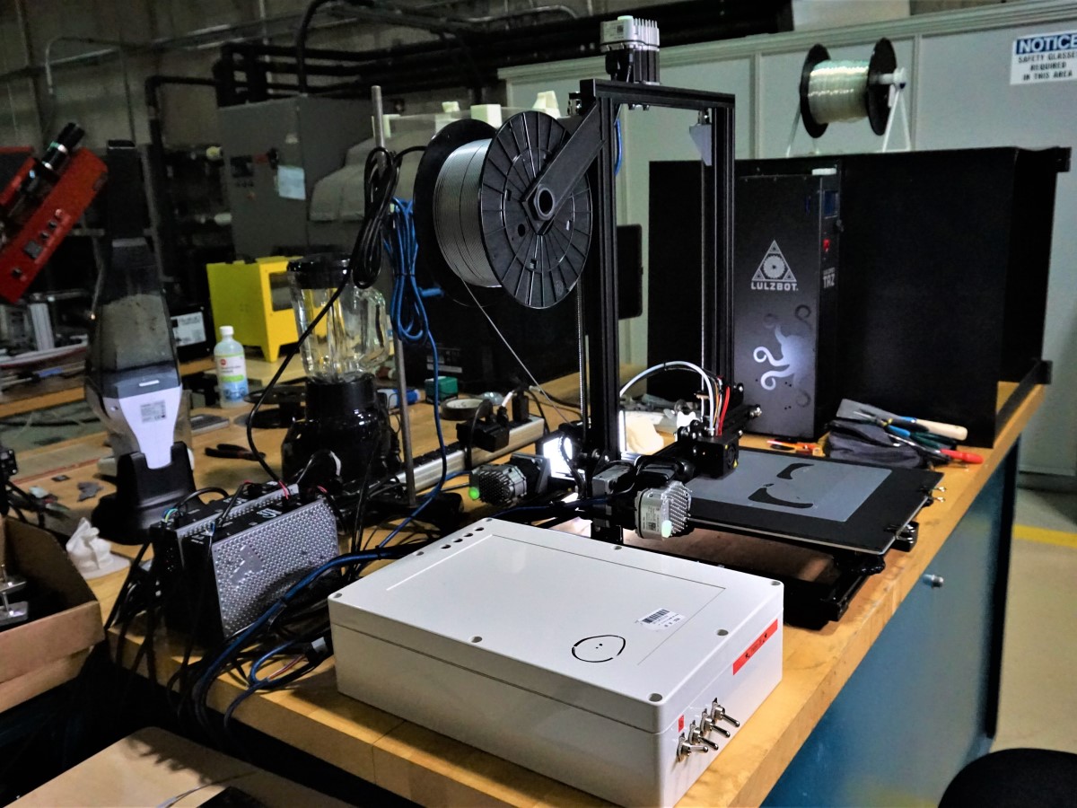 Custom-built 3D printer