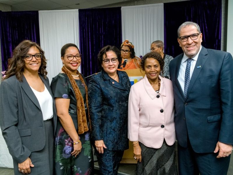 President Lachemi and others at the Viola Desmond awards 