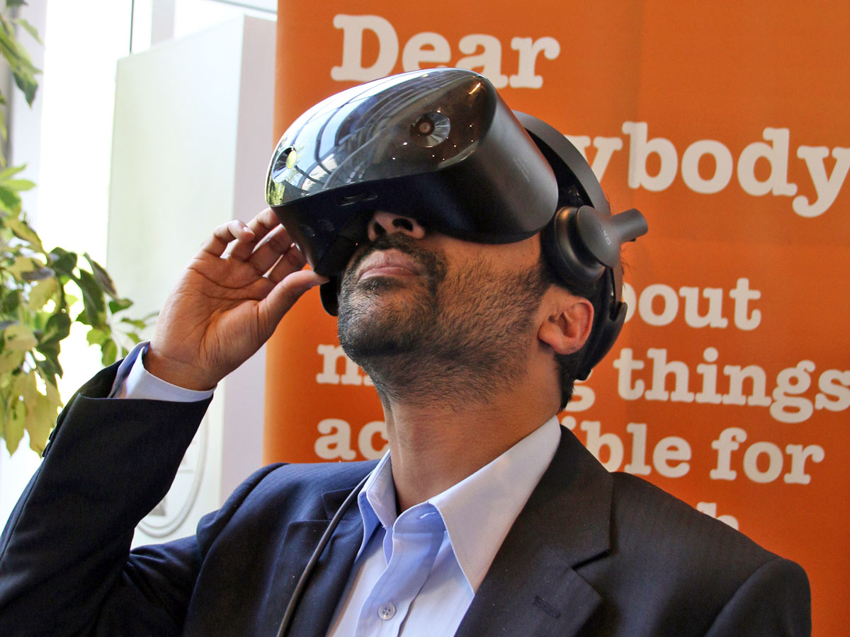 Ryerson University professor Naimul Khan tries on a VR headset