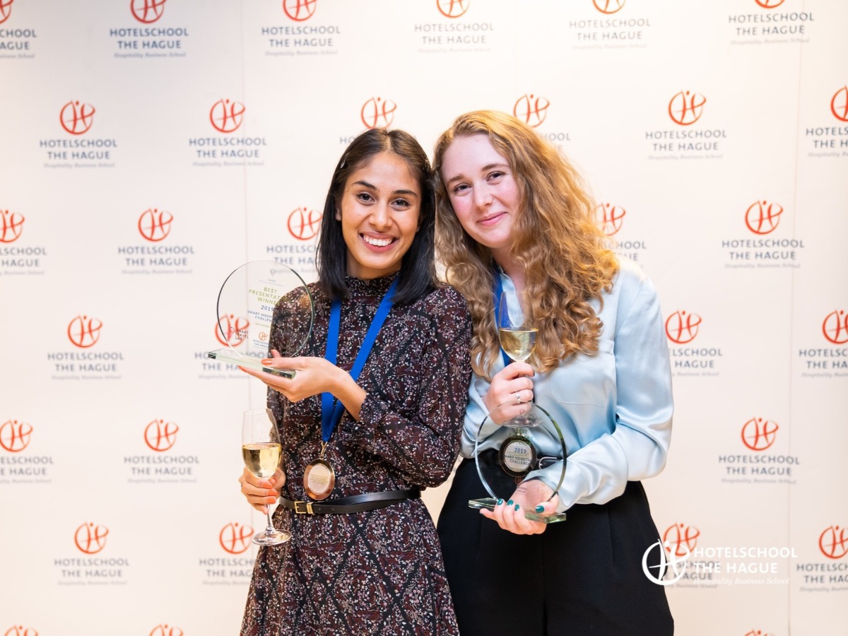 Jasmine Burji and Annie Bird with their awards at Genio Summit 
